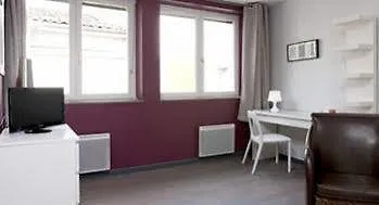 Ambiance - Brest Apartment *